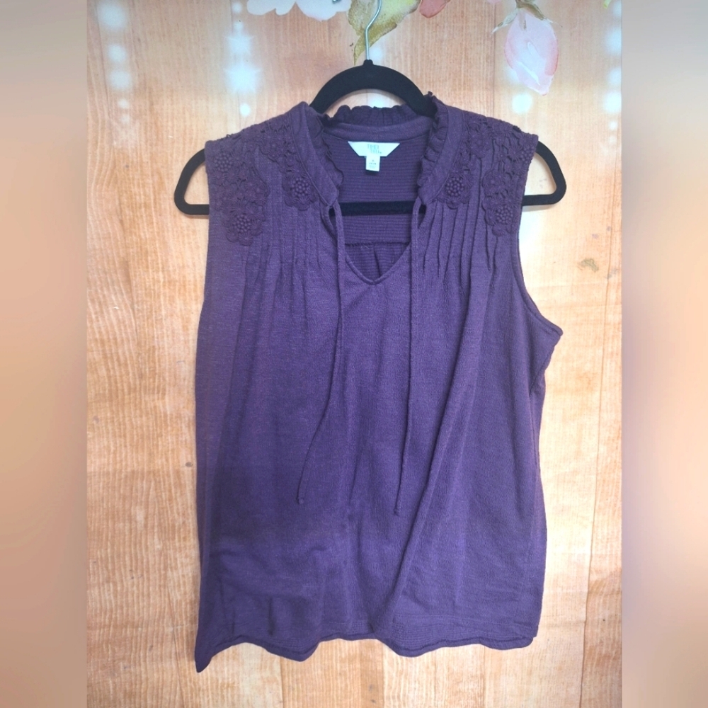 Time and Tru purple v-neck sleeveless top size small 4-6
